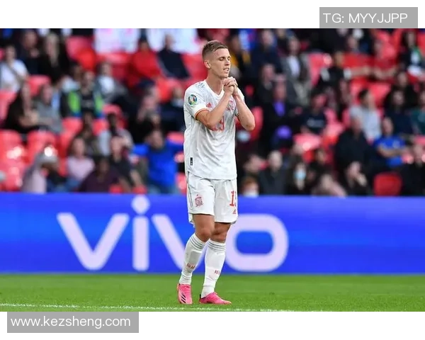 罗德里戈的成长之路：从青涩少年到足球明星的蜕变与奋斗